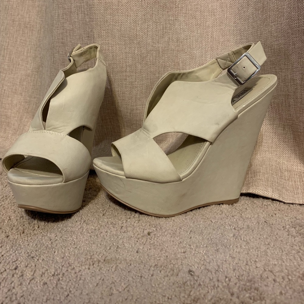 Tan Steve Madden wedges
